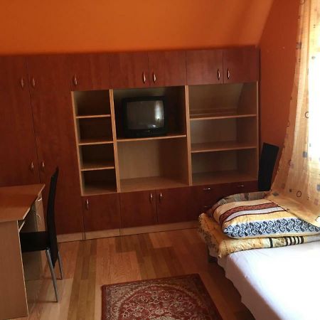 Almos Vendeghaz Διαμέρισμα Hajdúszoboszló Εξωτερικό φωτογραφία