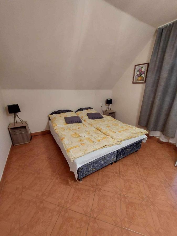 Almos Vendeghaz Διαμέρισμα Hajdúszoboszló Εξωτερικό φωτογραφία